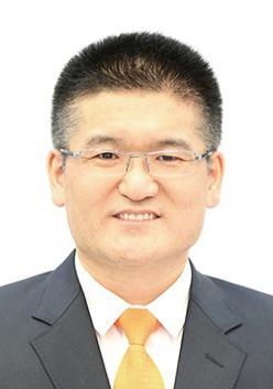 黄卫东